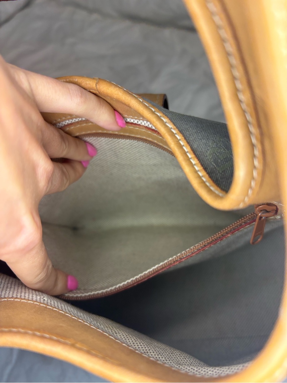 Y2K Dooney & Bourke Classic Signature Hobo Shoulder Bag. Jackie Closure - Picture 13 of 16